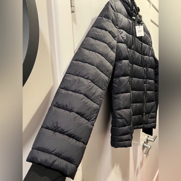 Women’s DKNY Jacket - black size medium - Picture 3 of 11